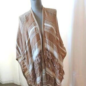Chicos Womens Caftan Poncho Gold-White-Beige Shawl Jacket Knit Sweater OS GUC